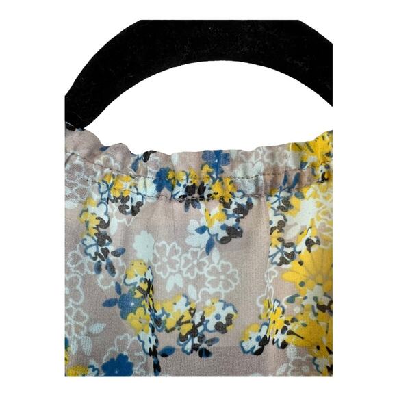 CAbi Floral Sleeveless PeterPan neck Blouse #5221 - Picture 8 of 10